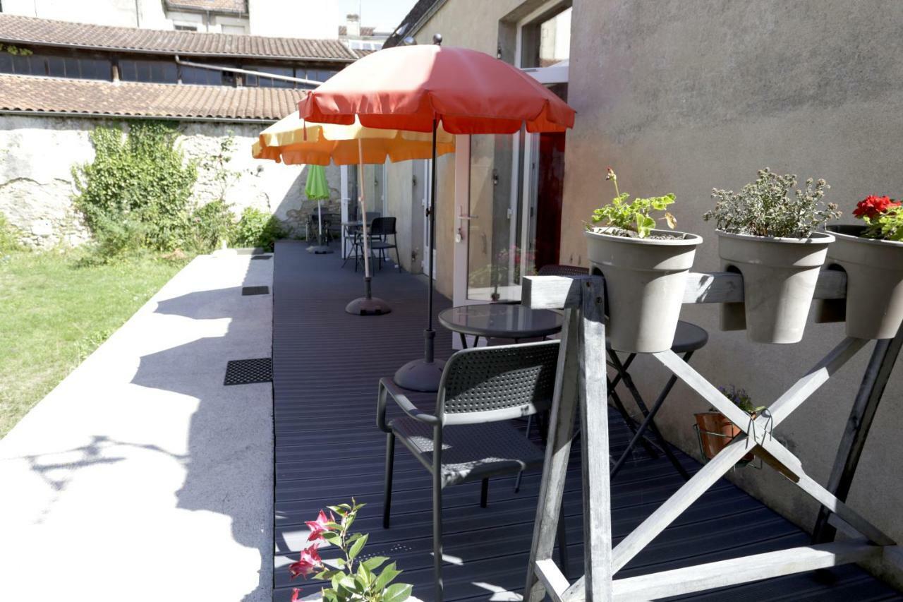 Les Bains Douches Aparthotel Périgueux Exterior foto